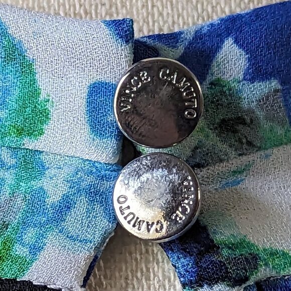 Vince Camuto Petite Small white blue green sleeveless abstract print blouse - Picture 6 of 10